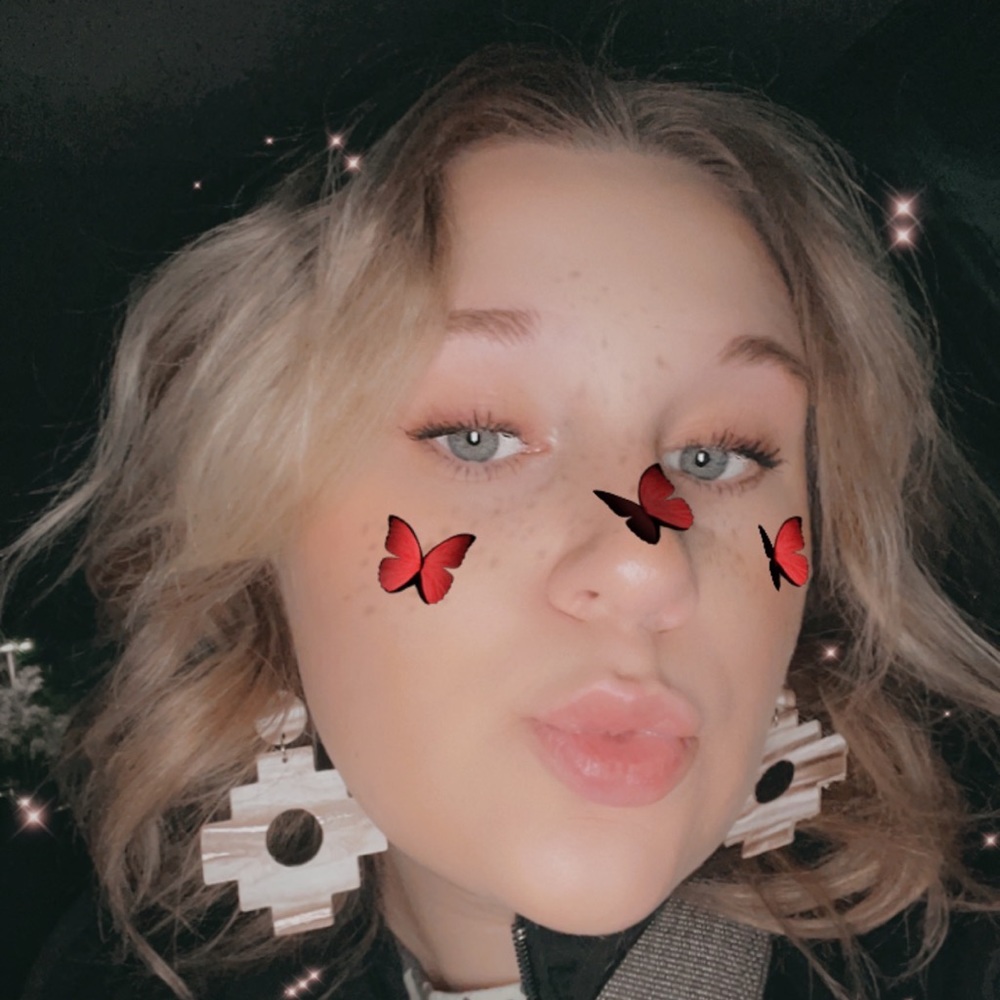 Meet your Posher, 🥀michaela